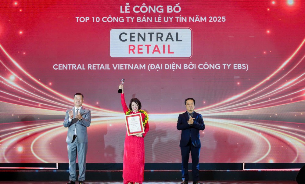 Central Retail Việt Nam tiếp tục được vinh danh vị trí quán quân Top 10 Công ty uy tín ngành Bán lẻ